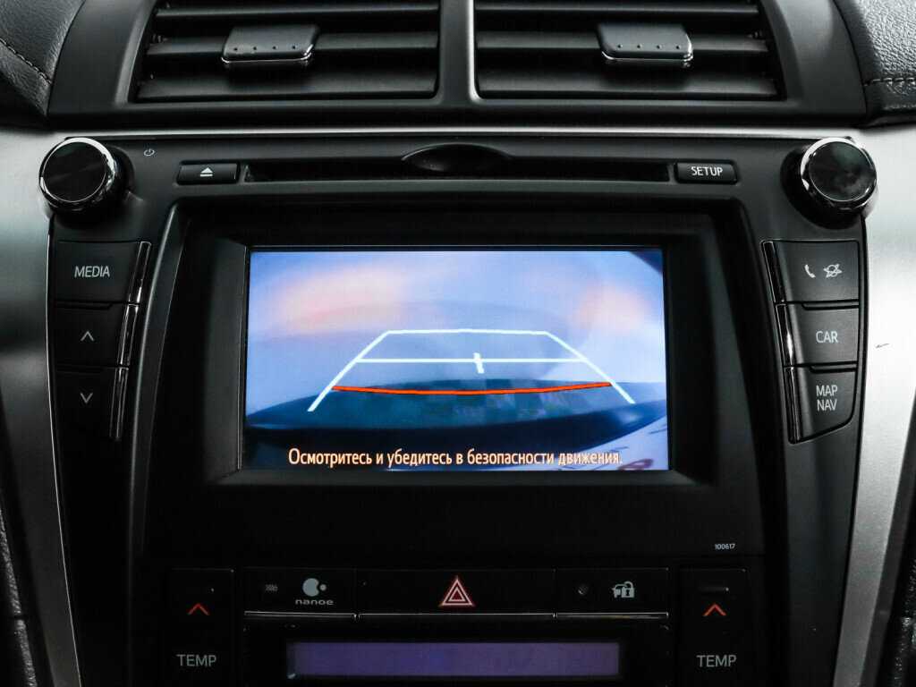 Toyota Camry с пробегом — 2016 год. Фото: #16