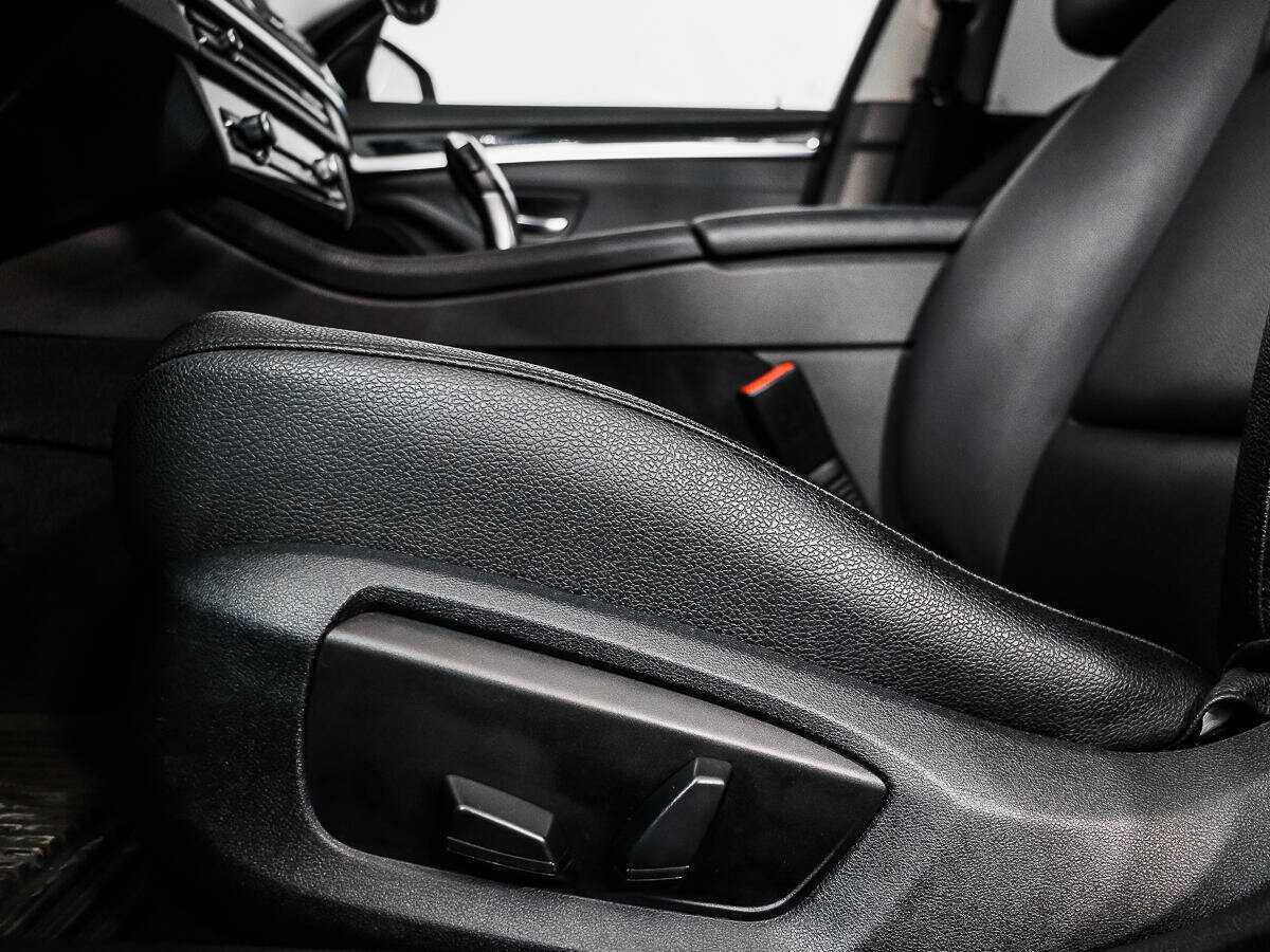 BMW 5 серии с пробегом — 2014 год. Фото: #9