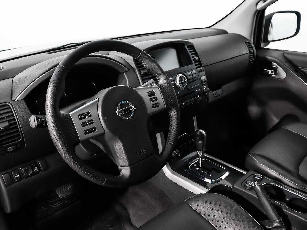 Nissan Pathfinder с пробегом — 2012 год. Фото: #8