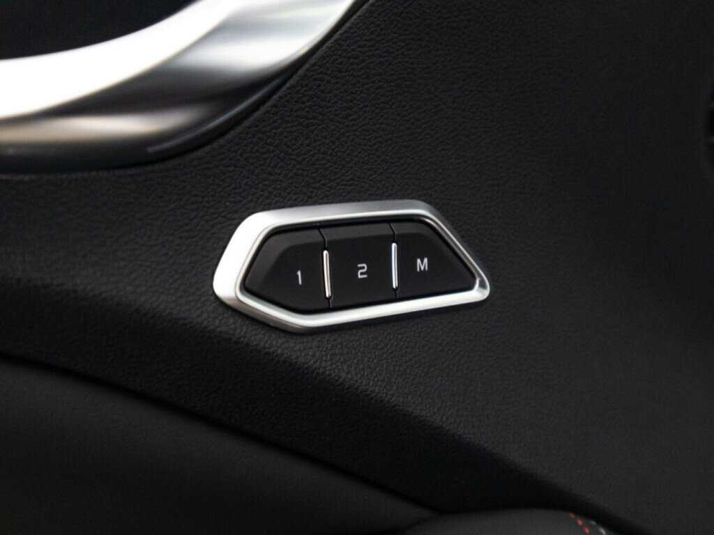 Geely Tugella с пробегом — 2023 год. Фото: #19