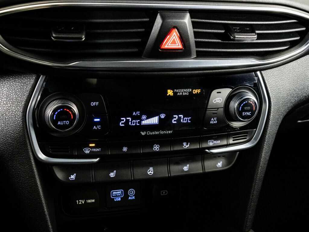 Hyundai Santa Fe с пробегом — 2018 год. Фото: #12