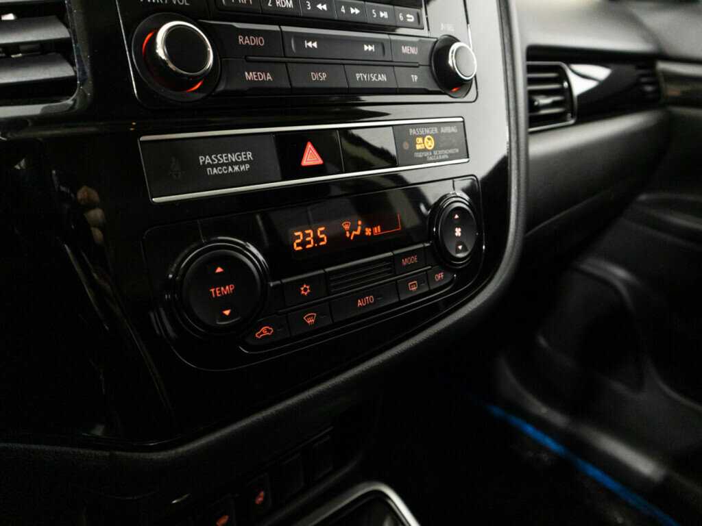 Mitsubishi Outlander с пробегом — 2019 год. Фото: #14