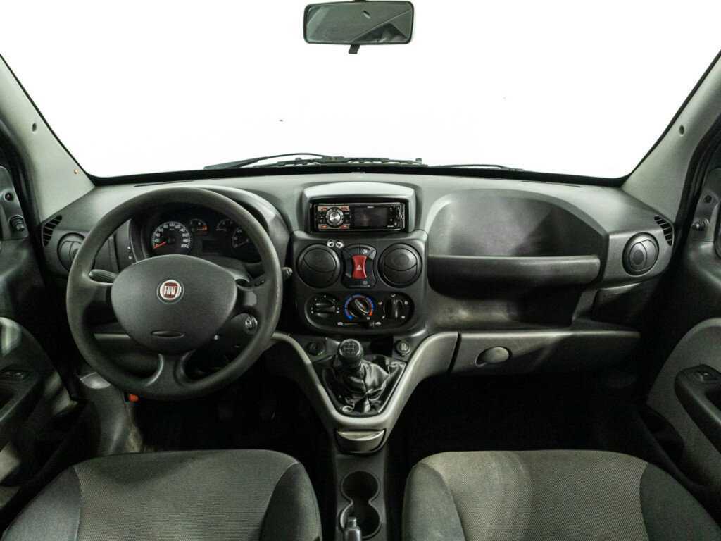 Fiat Doblo с пробегом — 2012 год. Фото: #12