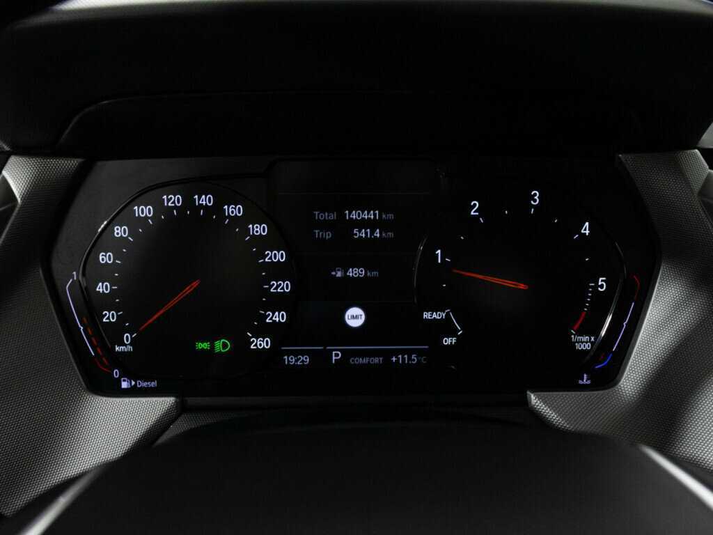 BMW 1 серии с пробегом — 2019 год. Фото: #11