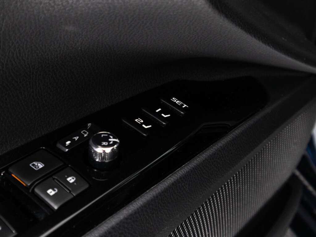 Toyota Camry с пробегом — 2019 год. Фото: #15