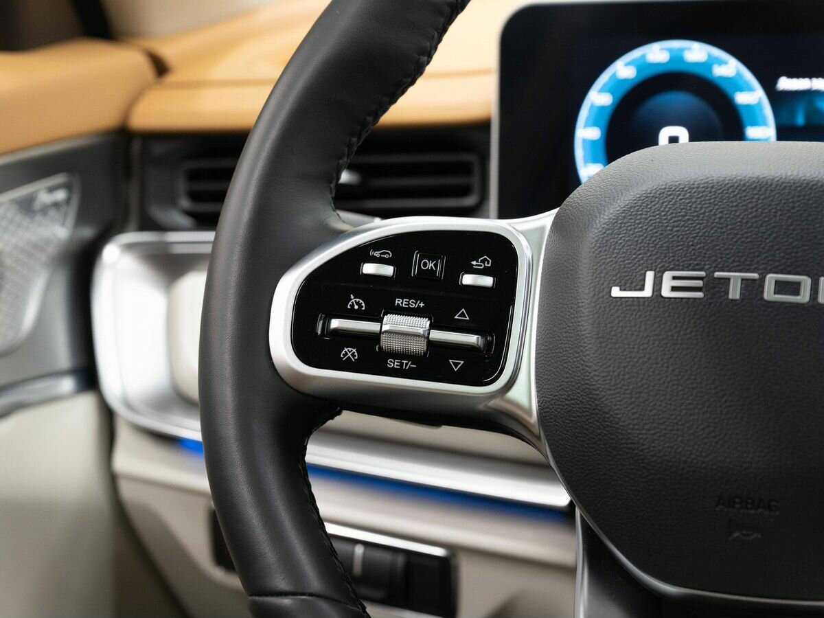 Jetour X70 PLUS с пробегом — 2023 год. Фото: #16