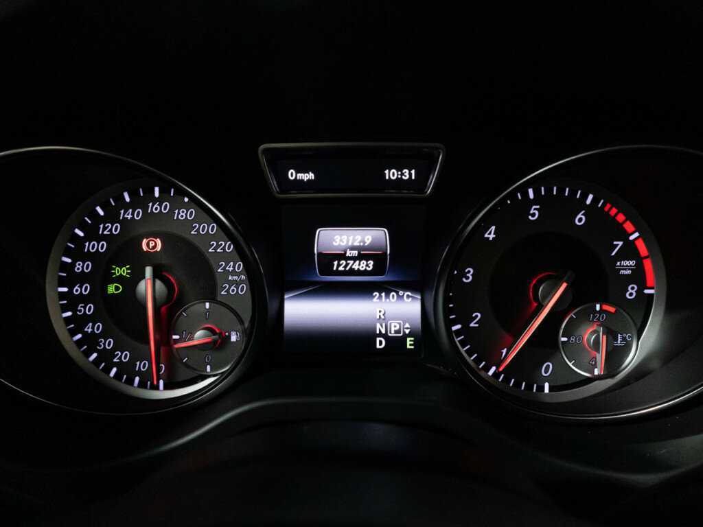 Mercedes-Benz CLA с пробегом — 2015 год. Фото: #11