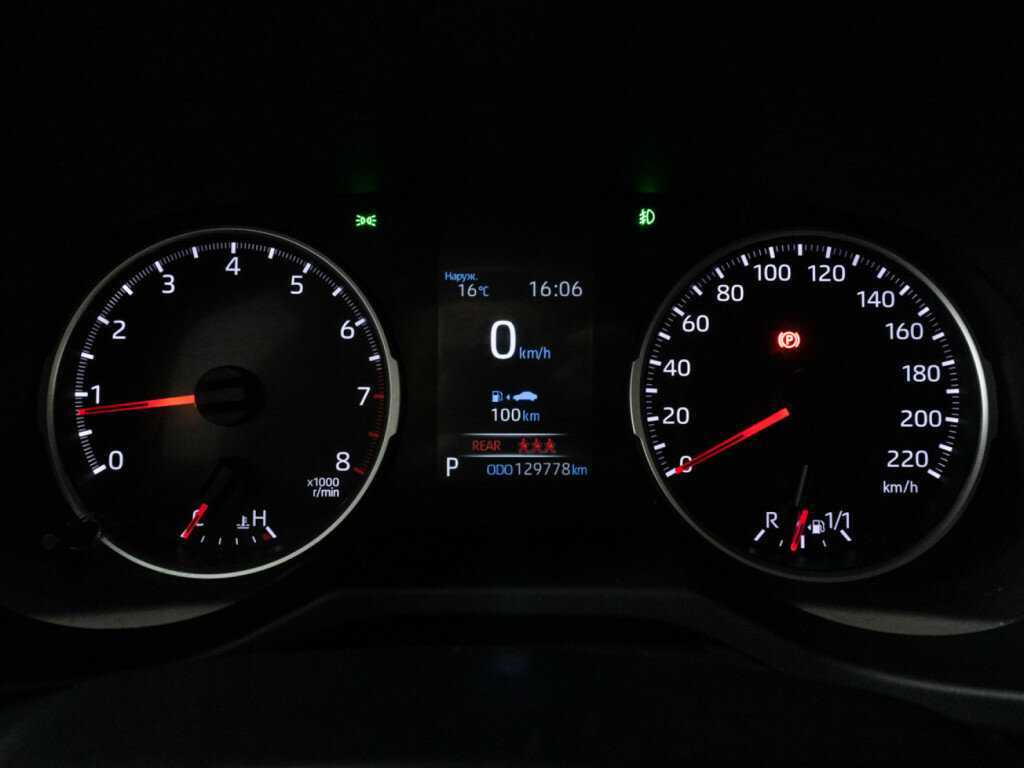 Toyota RAV4 с пробегом — 2020 год. Фото: #11