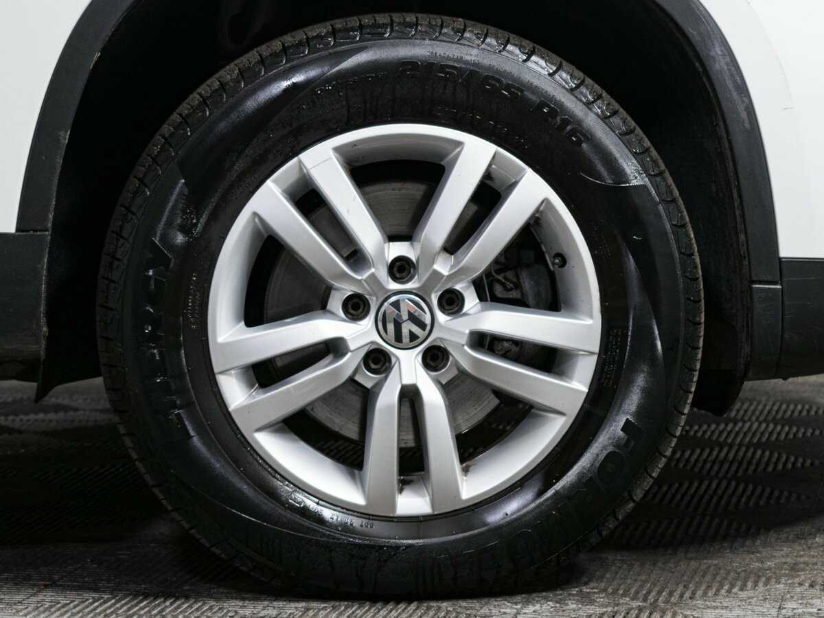 Volkswagen Tiguan с пробегом — 2015 год. Фото: #13