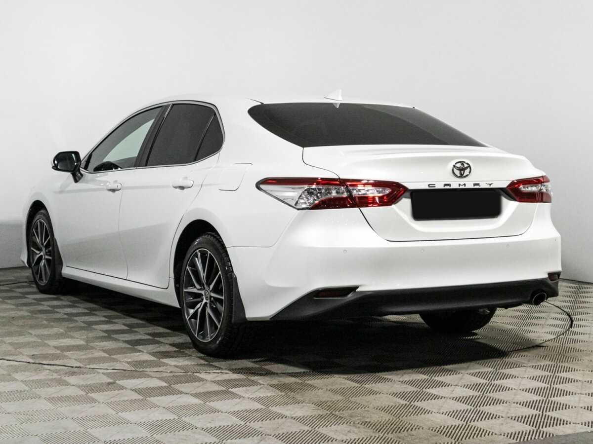Toyota Camry с пробегом — 2021 год. Фото: #5