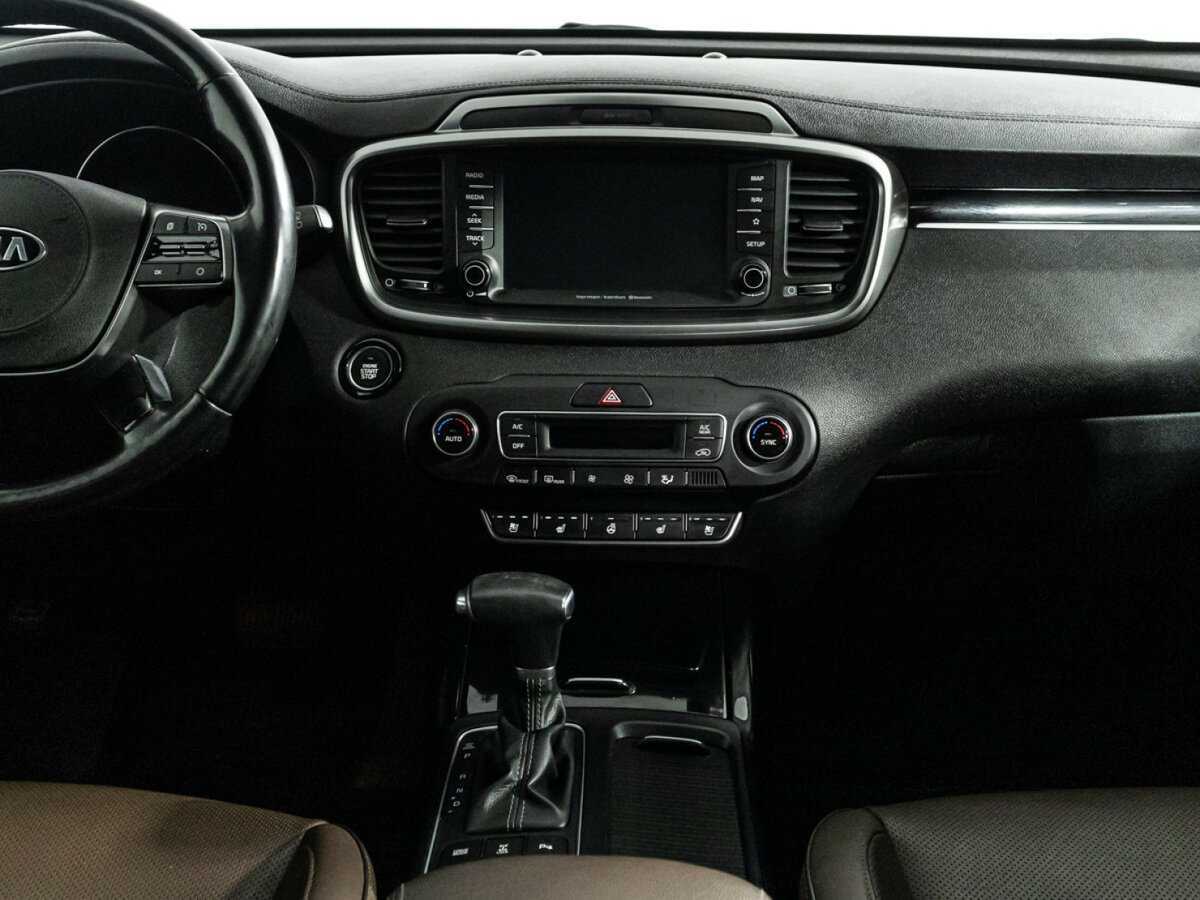 Kia Sorento с пробегом — 2018 год. Фото: #13