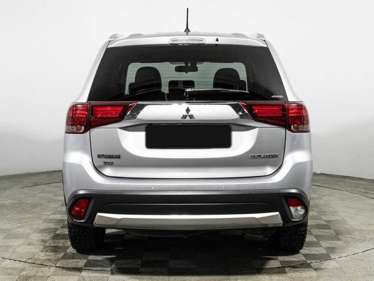 Mitsubishi Outlander с пробегом — 2016 год. Фото: #5