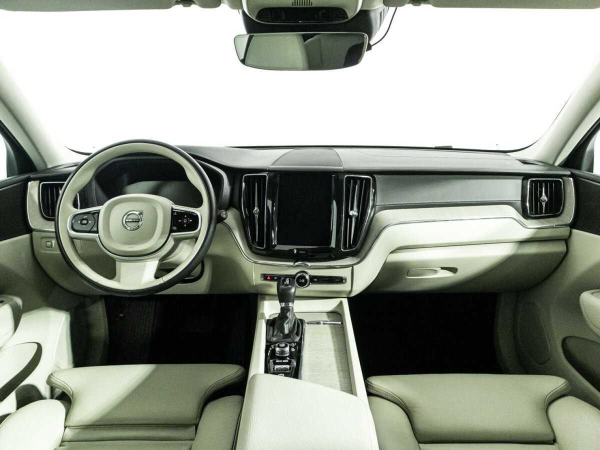 Volvo XC60 с пробегом — 2018 год. Фото: #12
