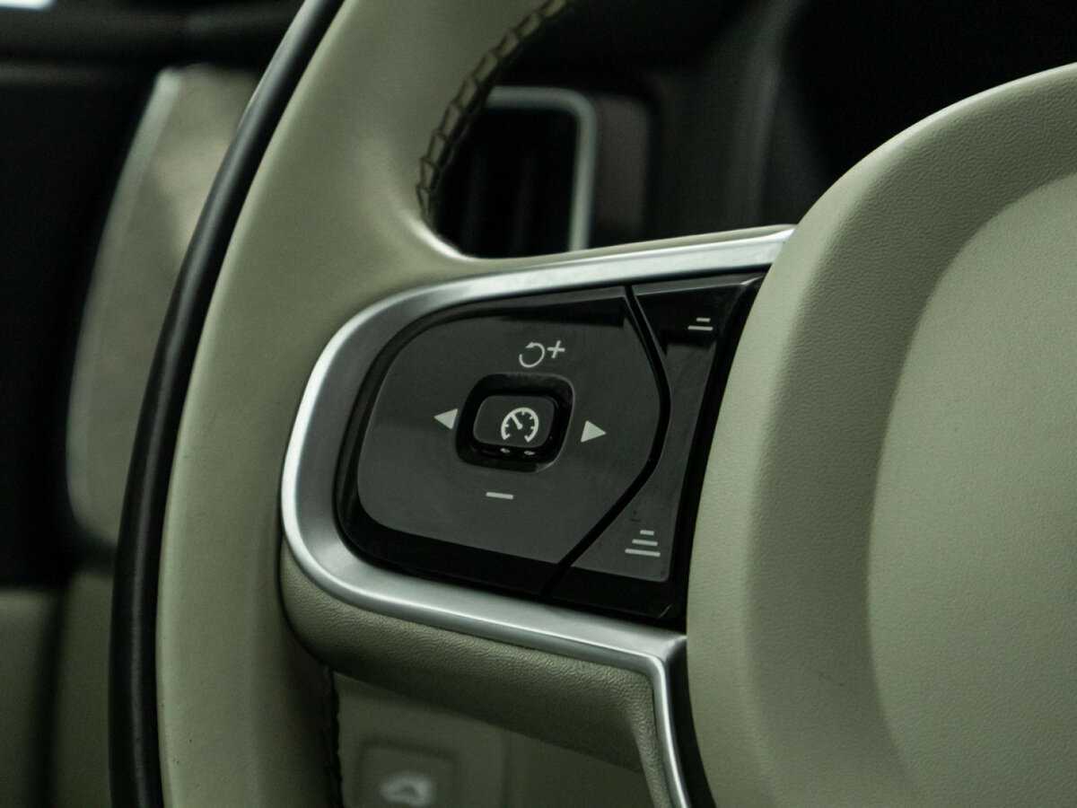 Volvo XC60 с пробегом — 2018 год. Фото: #22