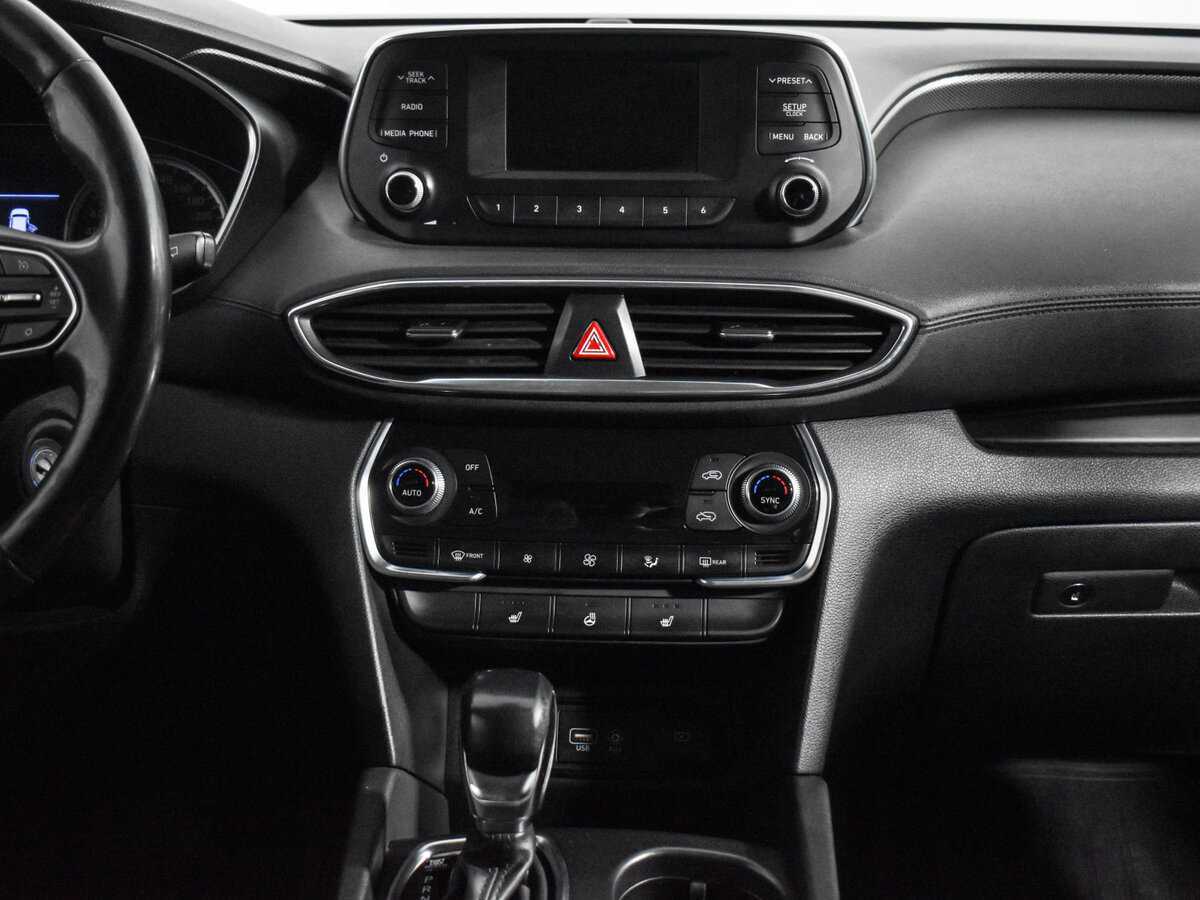 Hyundai Santa Fe с пробегом — 2018 год. Фото: #12