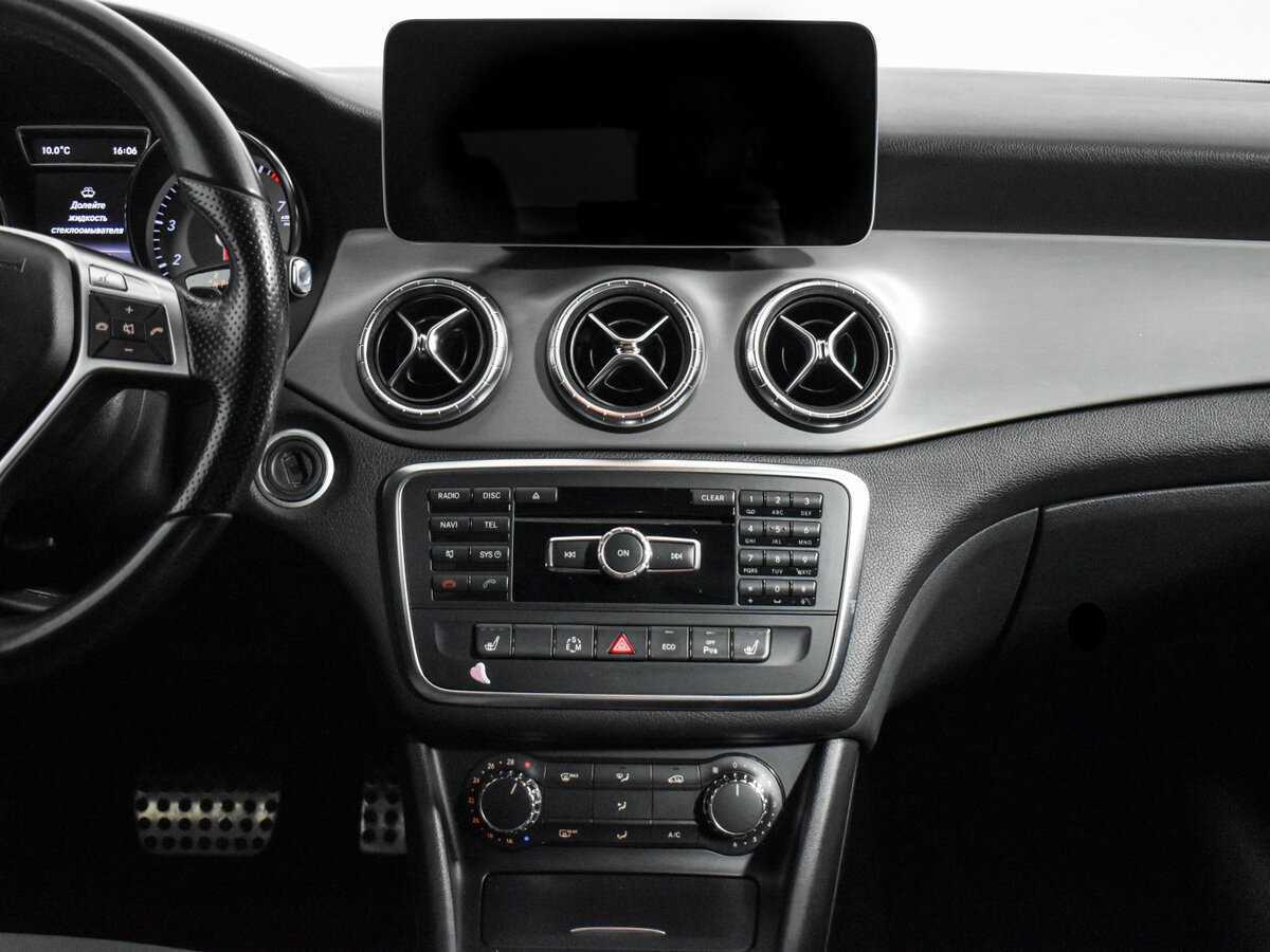 Mercedes-Benz CLA с пробегом — 2013 год. Фото: #14