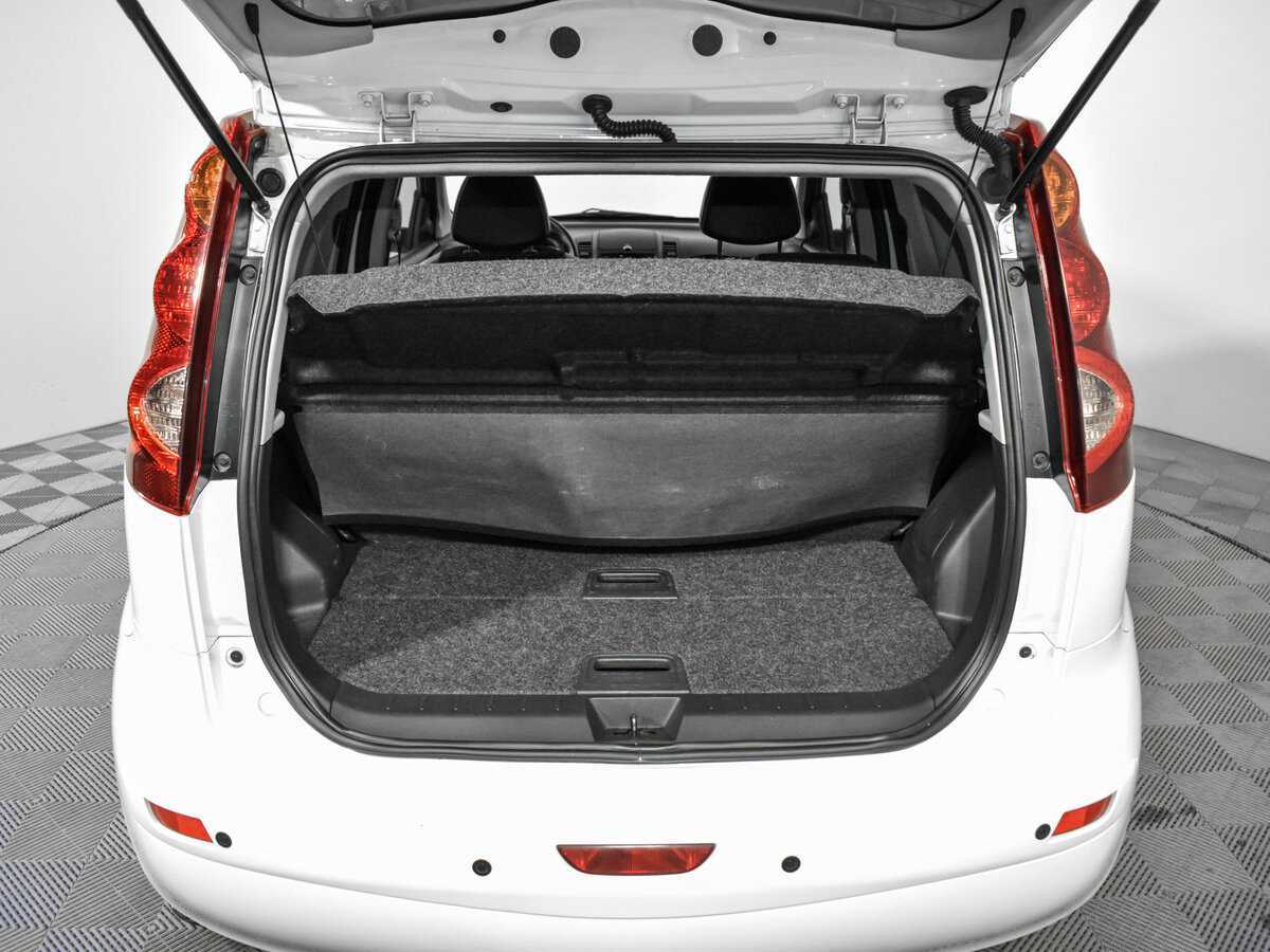 Nissan Note с пробегом — 2013 год. Фото: #19