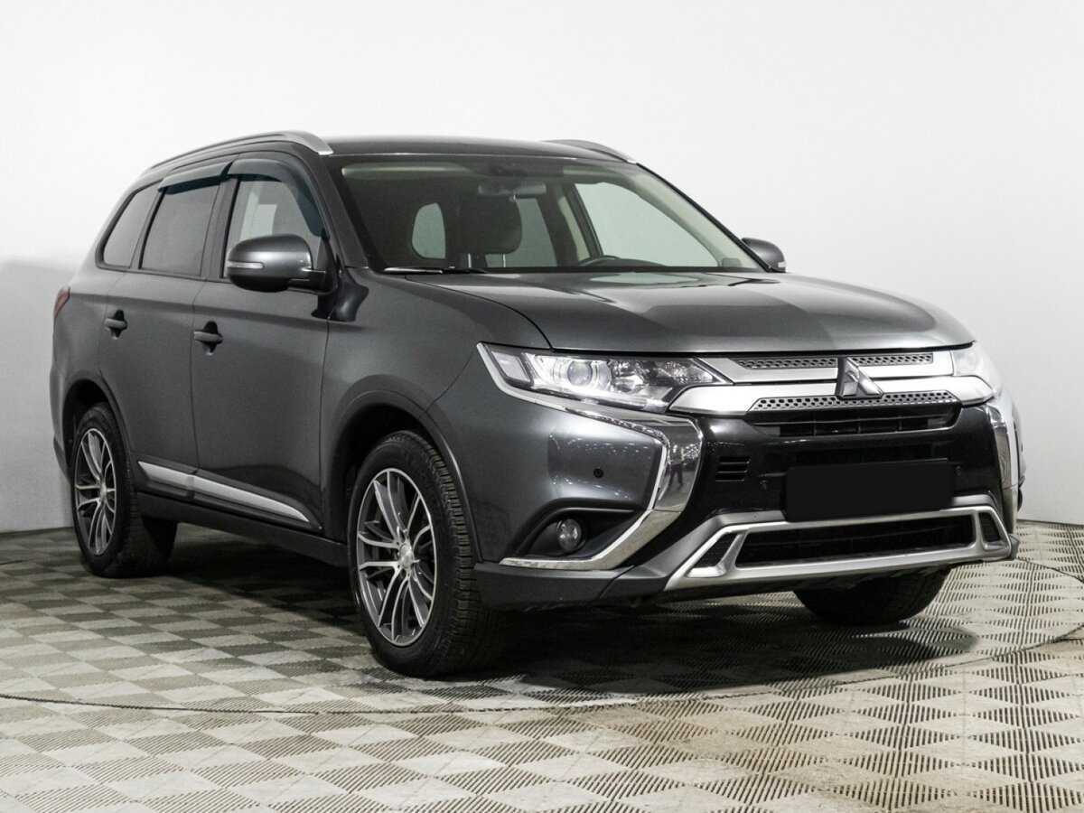 Mitsubishi Outlander с пробегом — 2019 год. Фото: #2