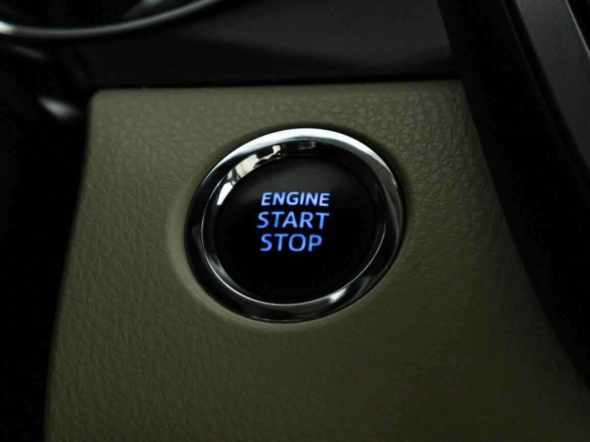 Toyota Camry с пробегом — 2018 год. Фото: #23