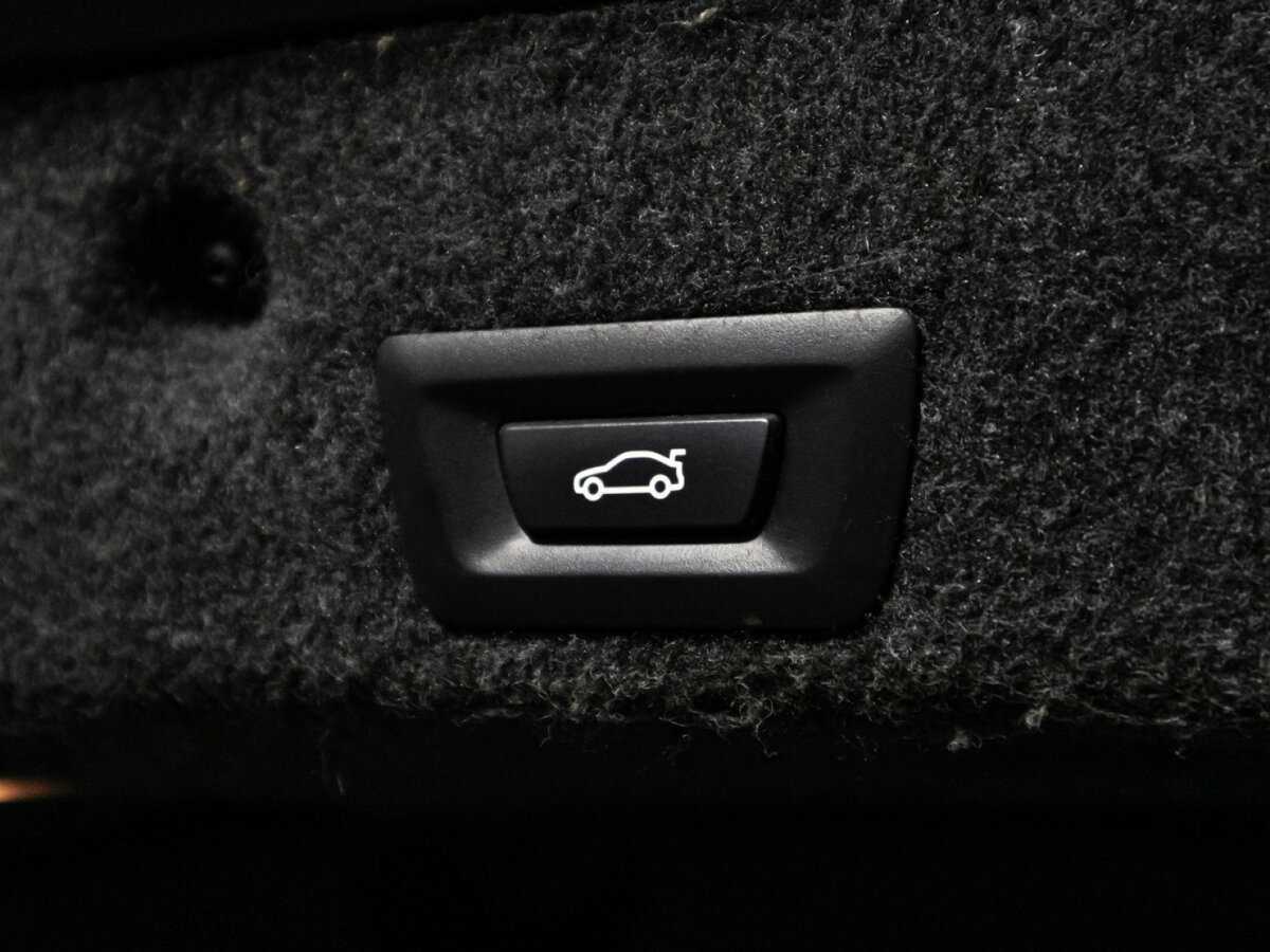 BMW 5 серии с пробегом — 2014 год. Фото: #14