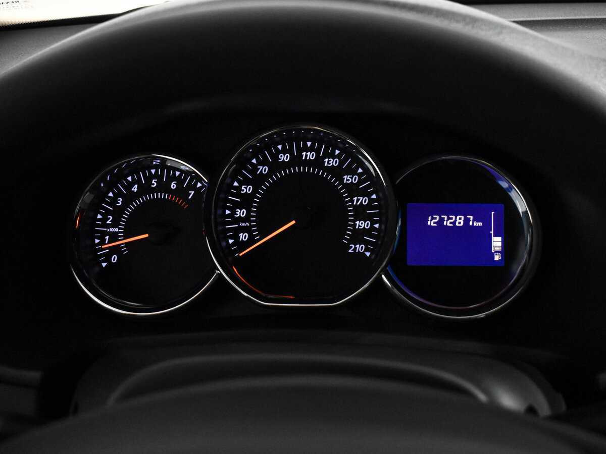 Renault Sandero с пробегом — 2018 год. Фото: #17