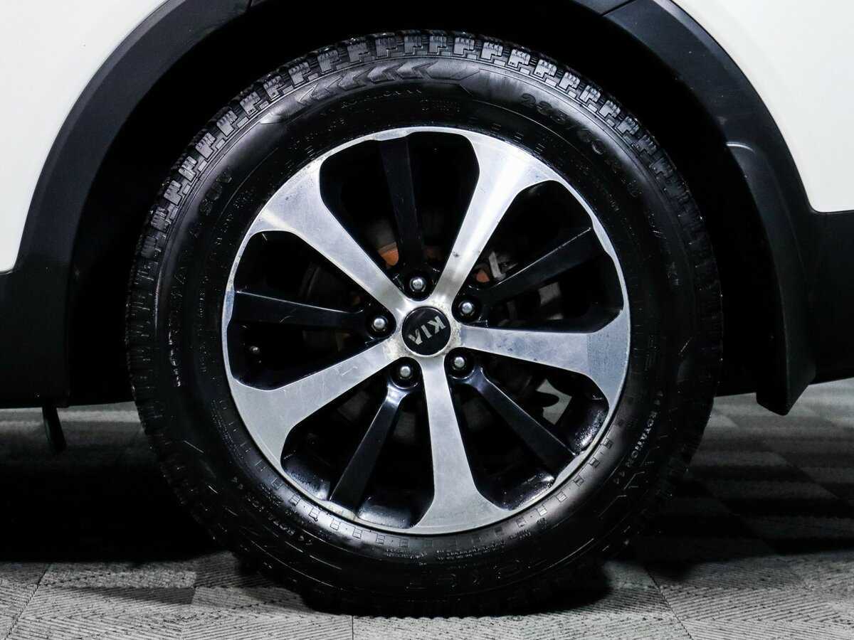 Kia Sorento с пробегом — 2015 год. Фото: #11