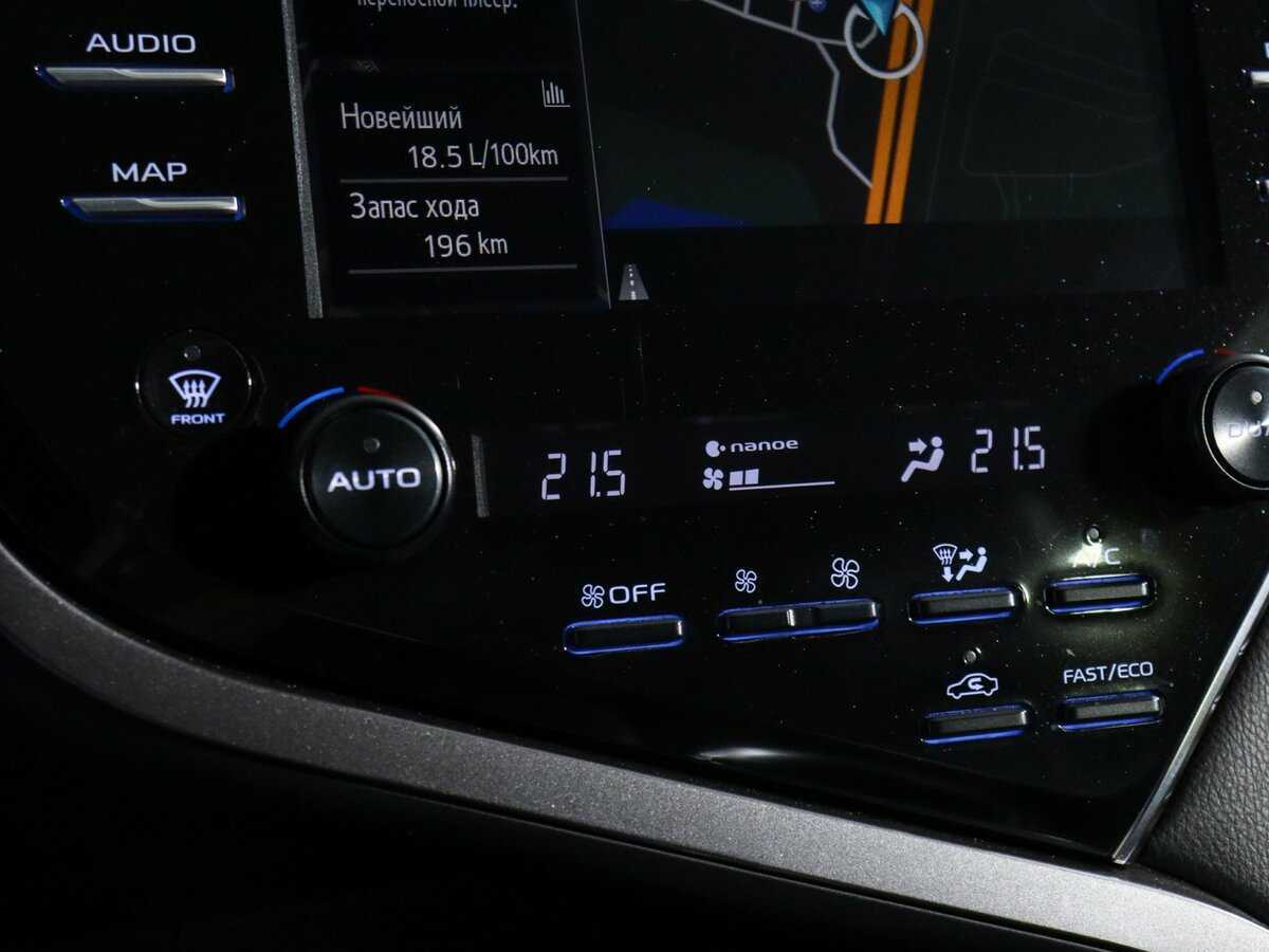 Toyota Camry с пробегом — 2019 год. Фото: #17