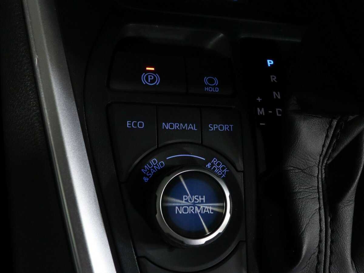 Toyota RAV4 с пробегом — 2021 год. Фото: #21