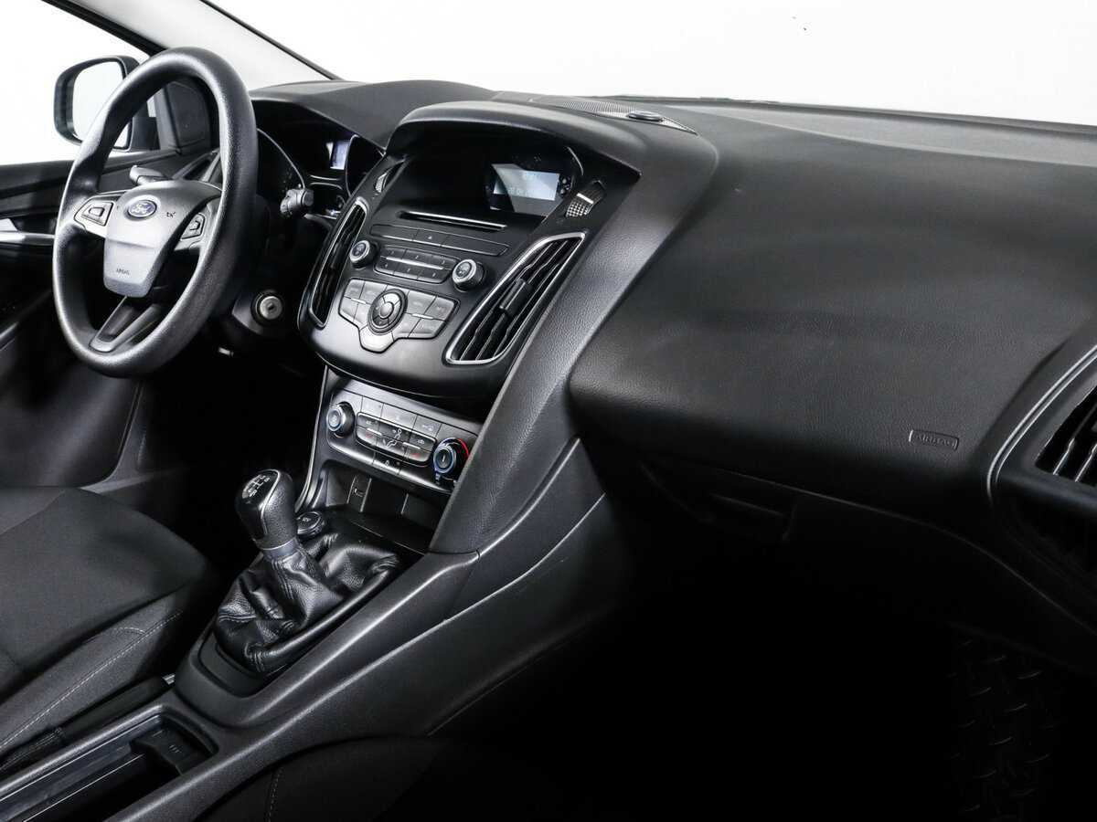 Ford Focus с пробегом — 2015 год. Фото: #8