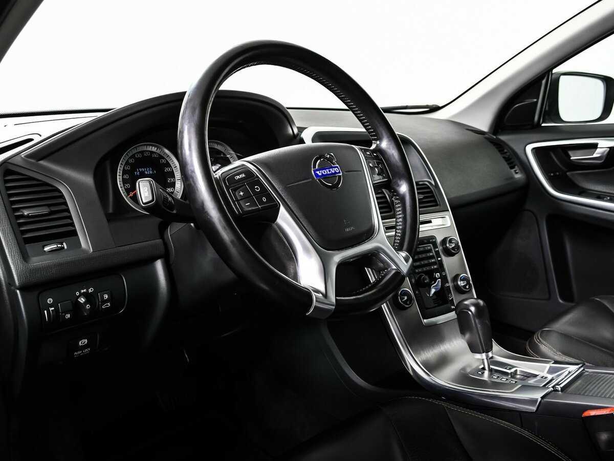 Volvo XC60 с пробегом — 2012 год. Фото: #12