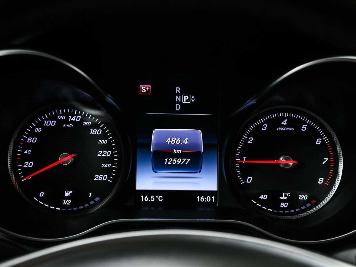 Mercedes-Benz C-Класс с пробегом — 2015 год. Фото: #9