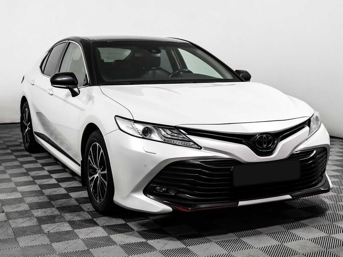 Toyota Camry с пробегом — 2020 год. Фото: #2