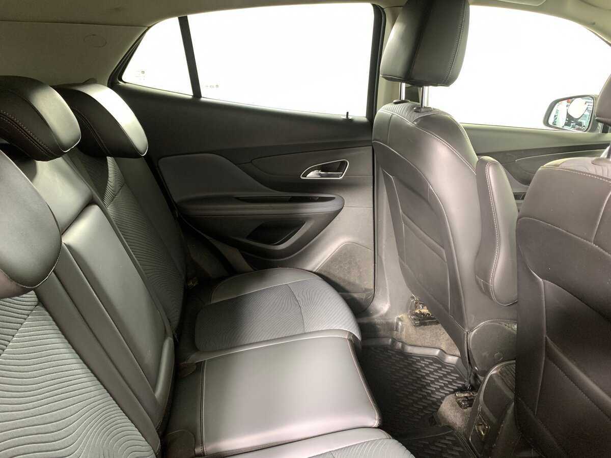 Opel Mokka с пробегом — 2014 год. Фото: #16