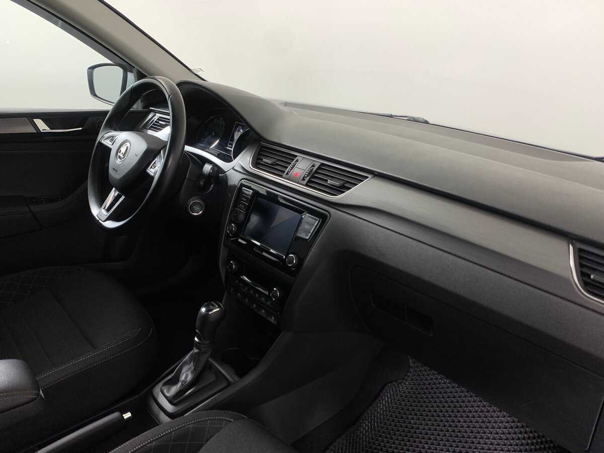 Skoda Rapid с пробегом — 2019 год. Фото: #11