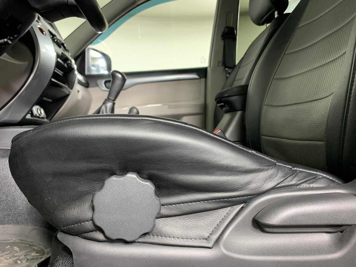 Mitsubishi Pajero Sport с пробегом — 2014 год. Фото: #16