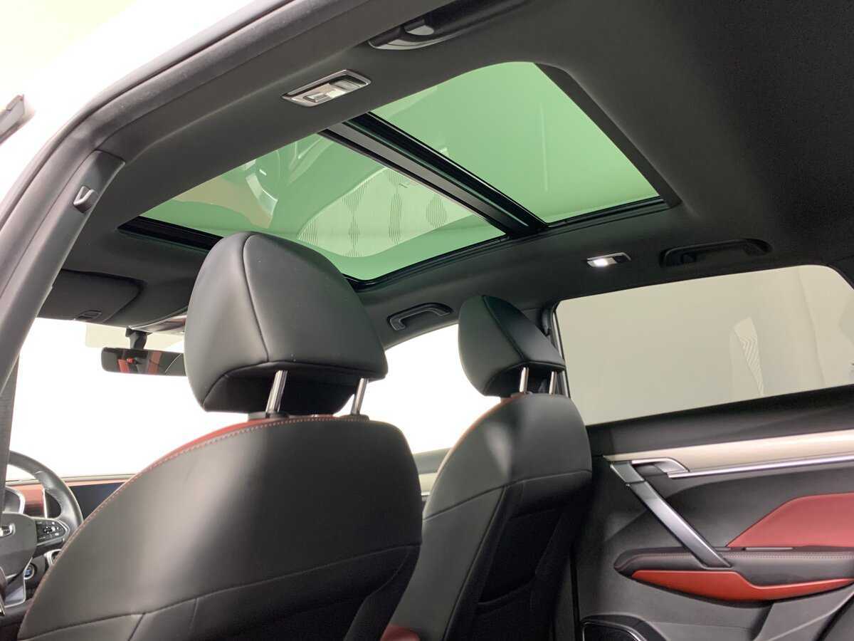 Geely Coolray с пробегом — 2020 год. Фото: #18