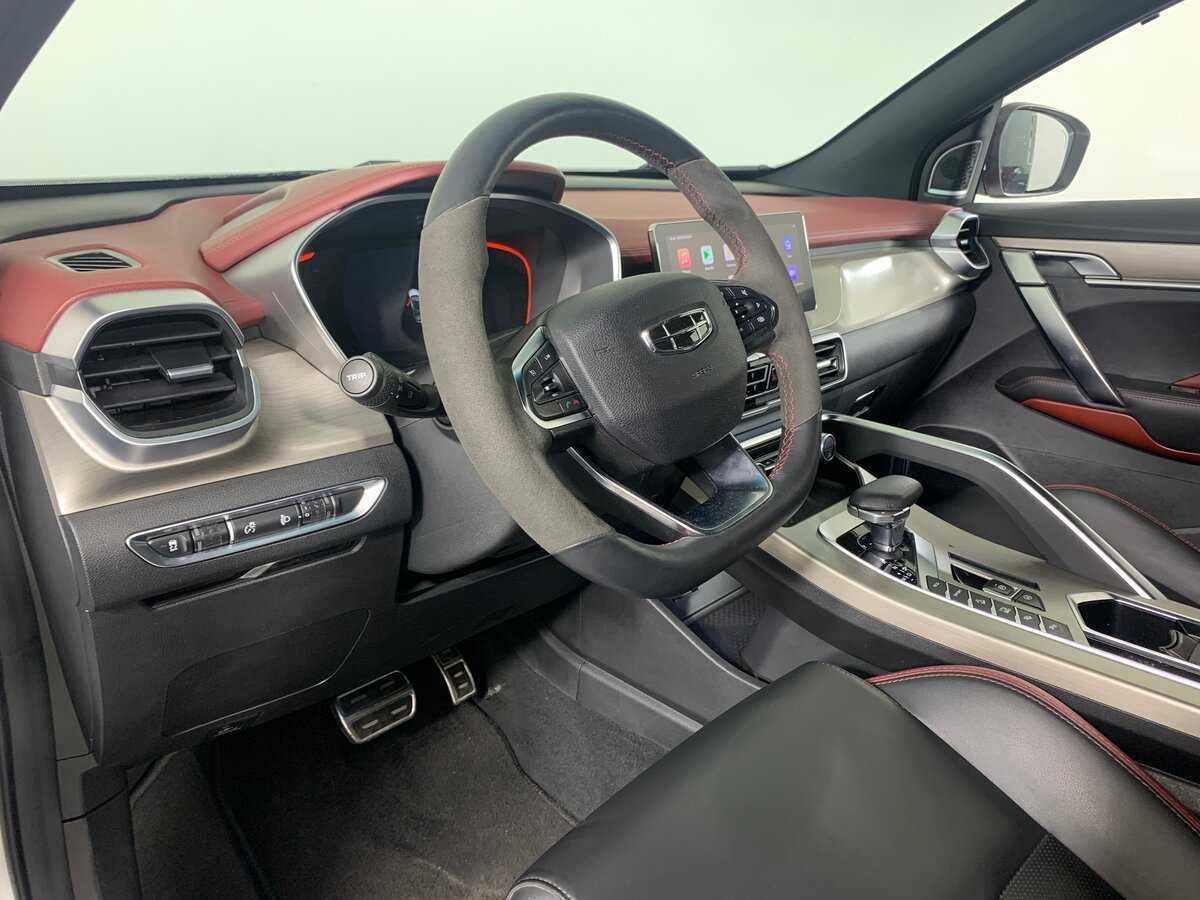 Geely Coolray с пробегом — 2023 год. Фото: #11