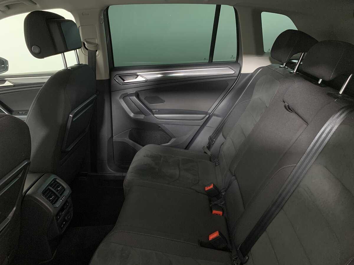 Volkswagen Tiguan с пробегом — 2018 год. Фото: #17