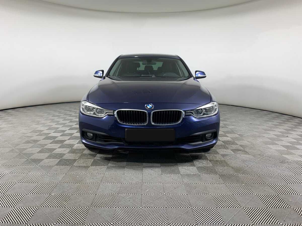 BMW 3 серии с пробегом — 2017 год. Фото: #1