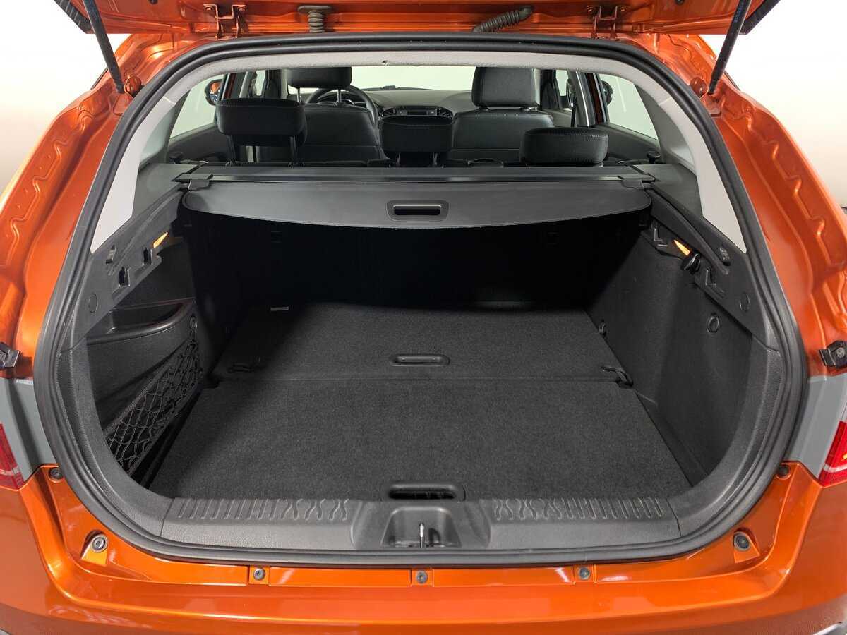 Lada (ВАЗ) Vesta с пробегом — 2021 год. Фото: #19