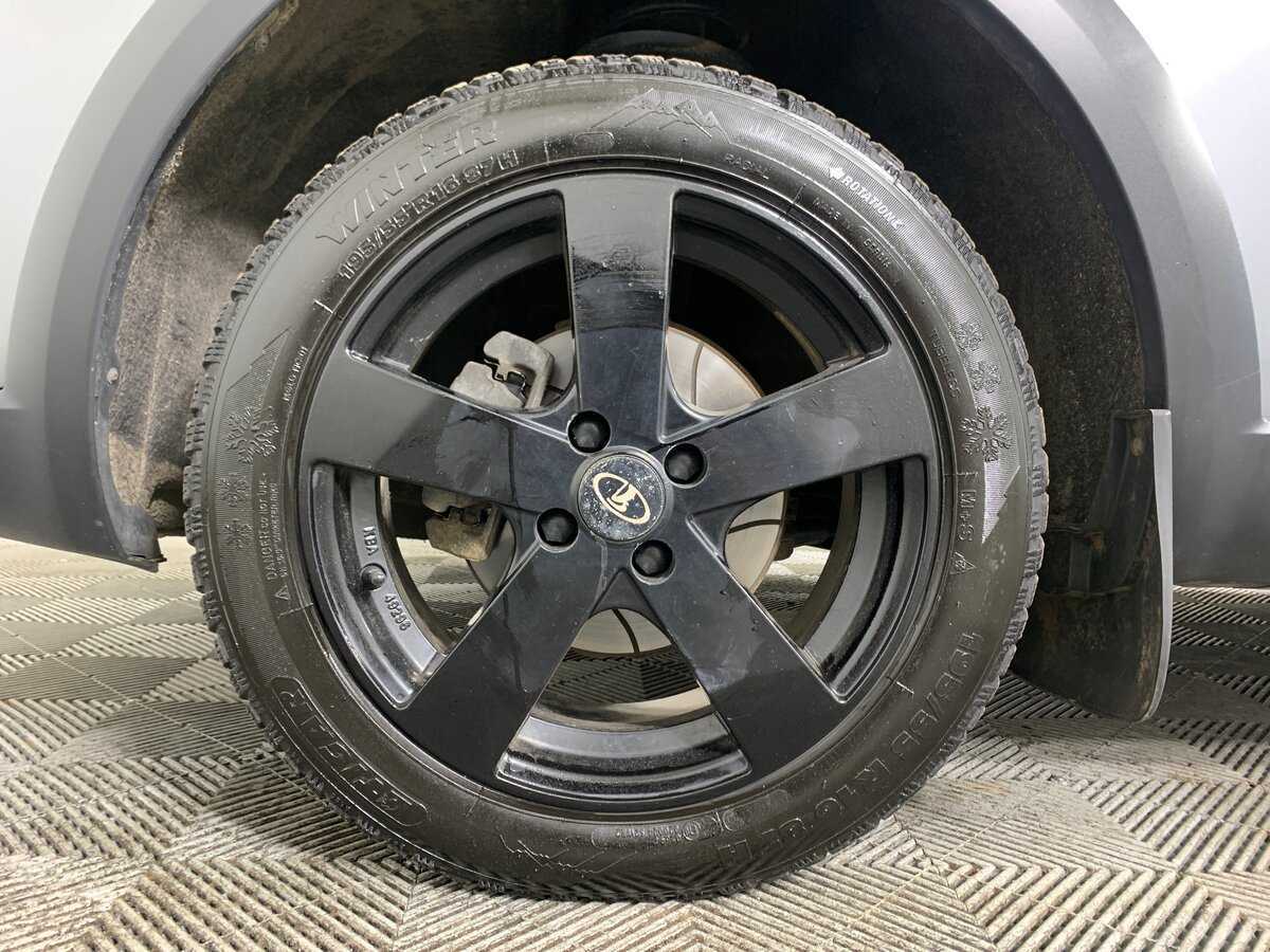 Lada (ВАЗ) Vesta с пробегом — 2020 год. Фото: #8