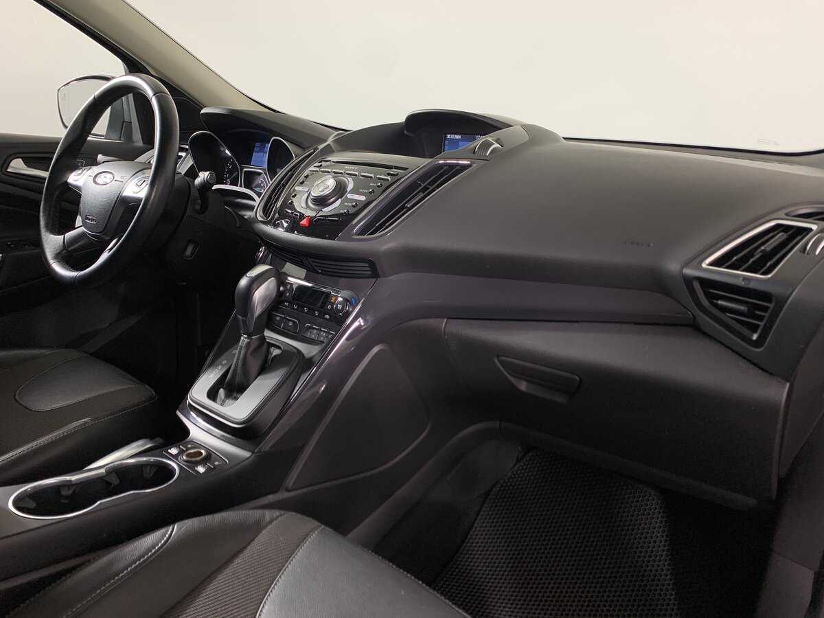 Ford Kuga с пробегом — 2016 год. Фото: #13