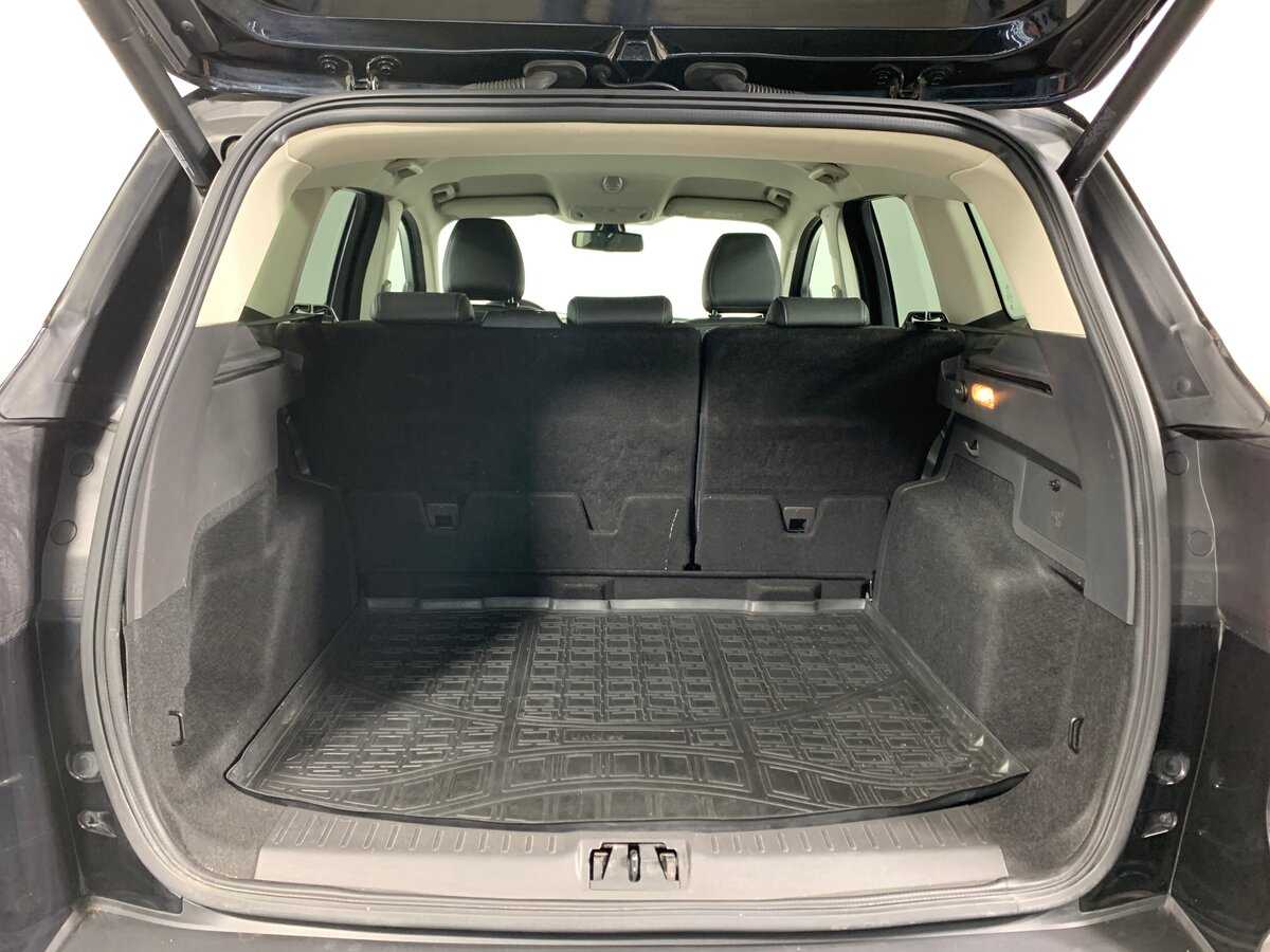 Ford Kuga с пробегом — 2017 год. Фото: #19