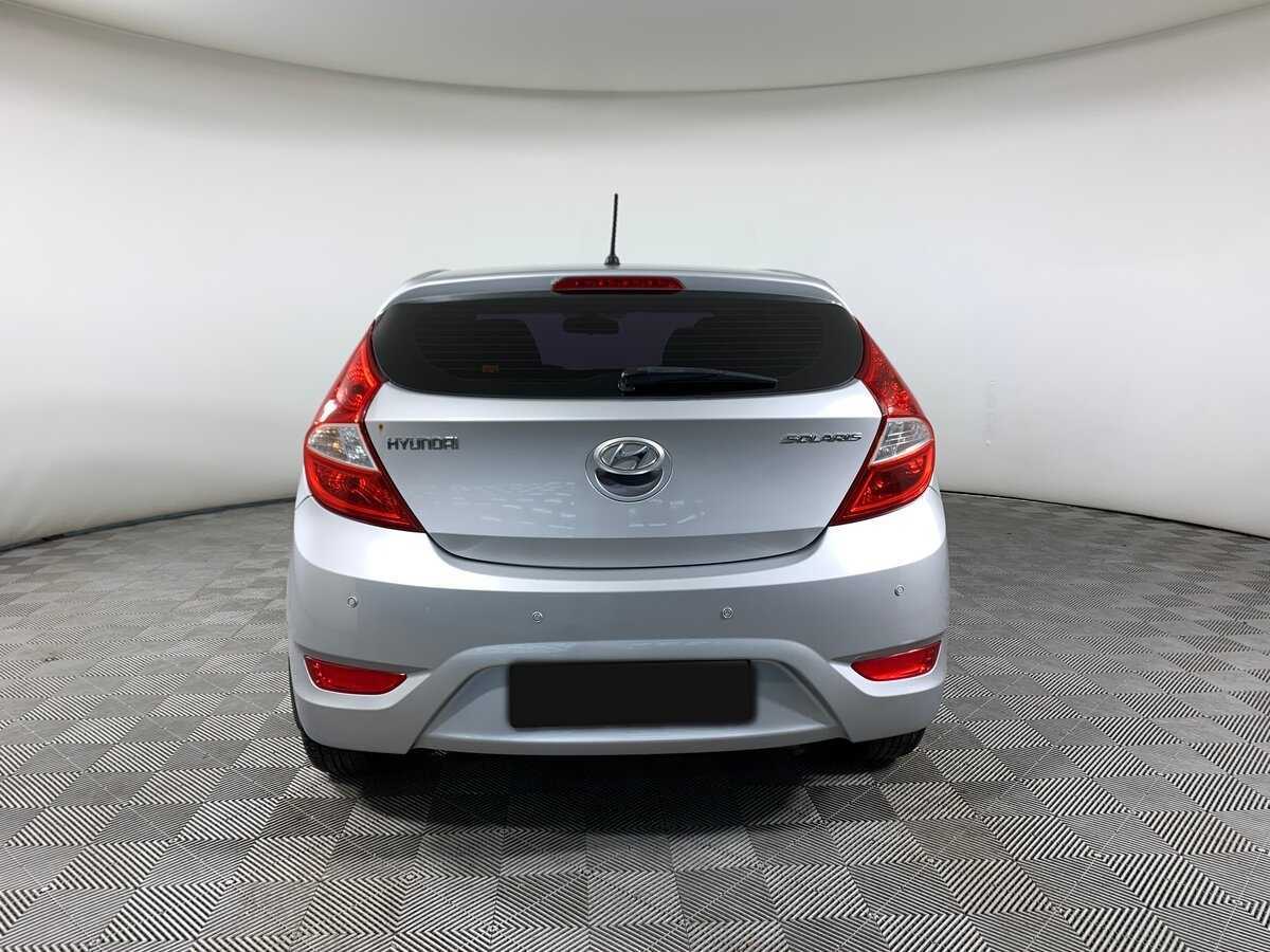 Hyundai Solaris с пробегом — 2013 год. Фото: #5