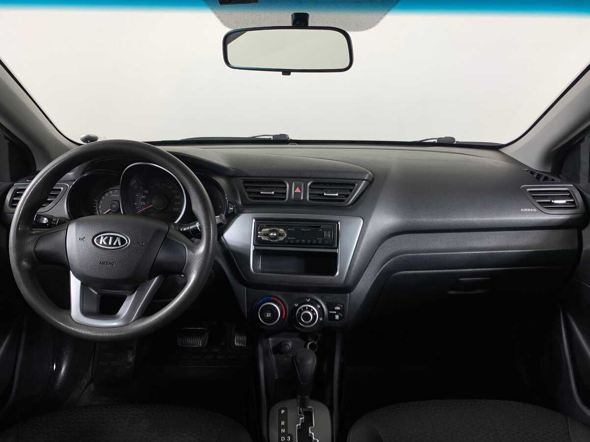 Kia Rio с пробегом — 2012 год. Фото: #12