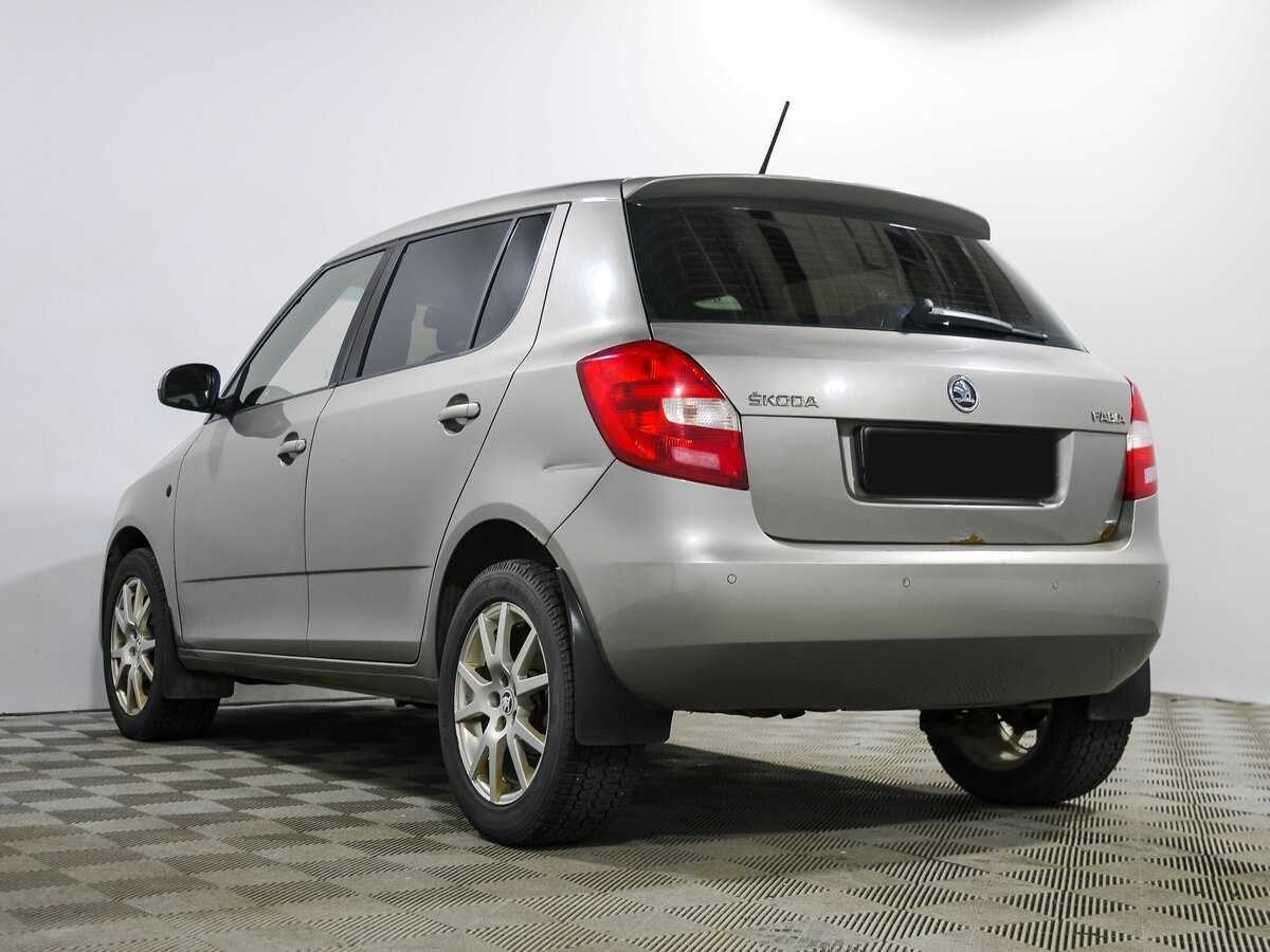 Skoda Fabia с пробегом — 2013 год. Фото: #5