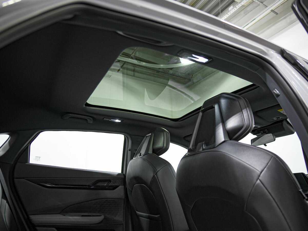 Changan UNI-V с пробегом — 2023 год. Фото: #16