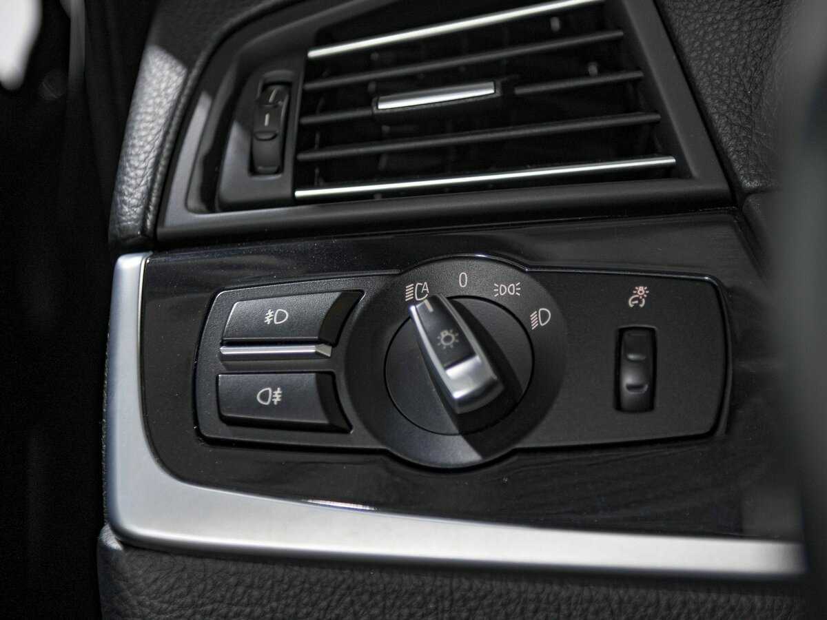 BMW 5 серии с пробегом — 2014 год. Фото: #13