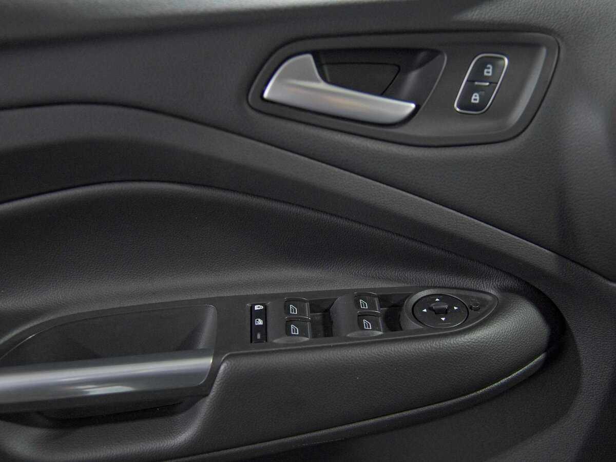 Ford Kuga с пробегом — 2018 год. Фото: #12