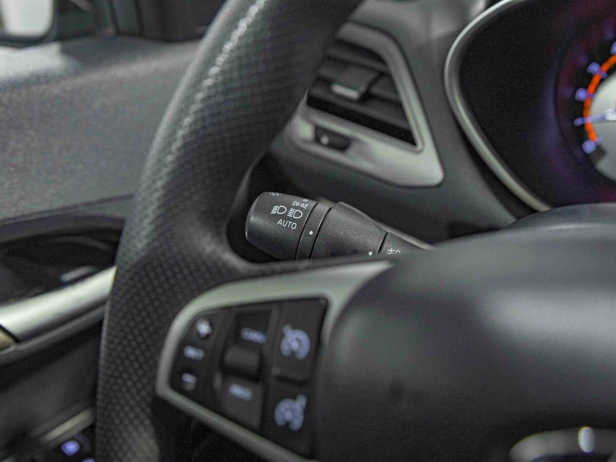 Lada (ВАЗ) Vesta с пробегом — 2019 год. Фото: #7